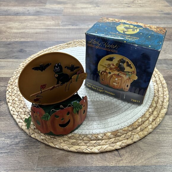 Kathy Hatch Escape from Pumpkin Patch Cat Tea Light Holder with Box - Picture 1 of 11